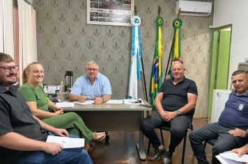 Município realiza recolhimento de pneus na Linha 23 nesta sexta-feira