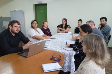 Setor de Compras promove reunião de planejamento 