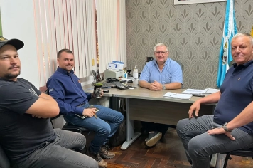 Empresa visita Município em busca de interessados na suinocultura 