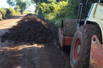 Secretaria de Obras intensifica trabalhos para recuperar estradas afetadas pela chuva