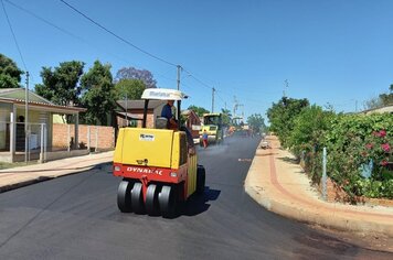Segue asfaltamento no Bairro João Carlini