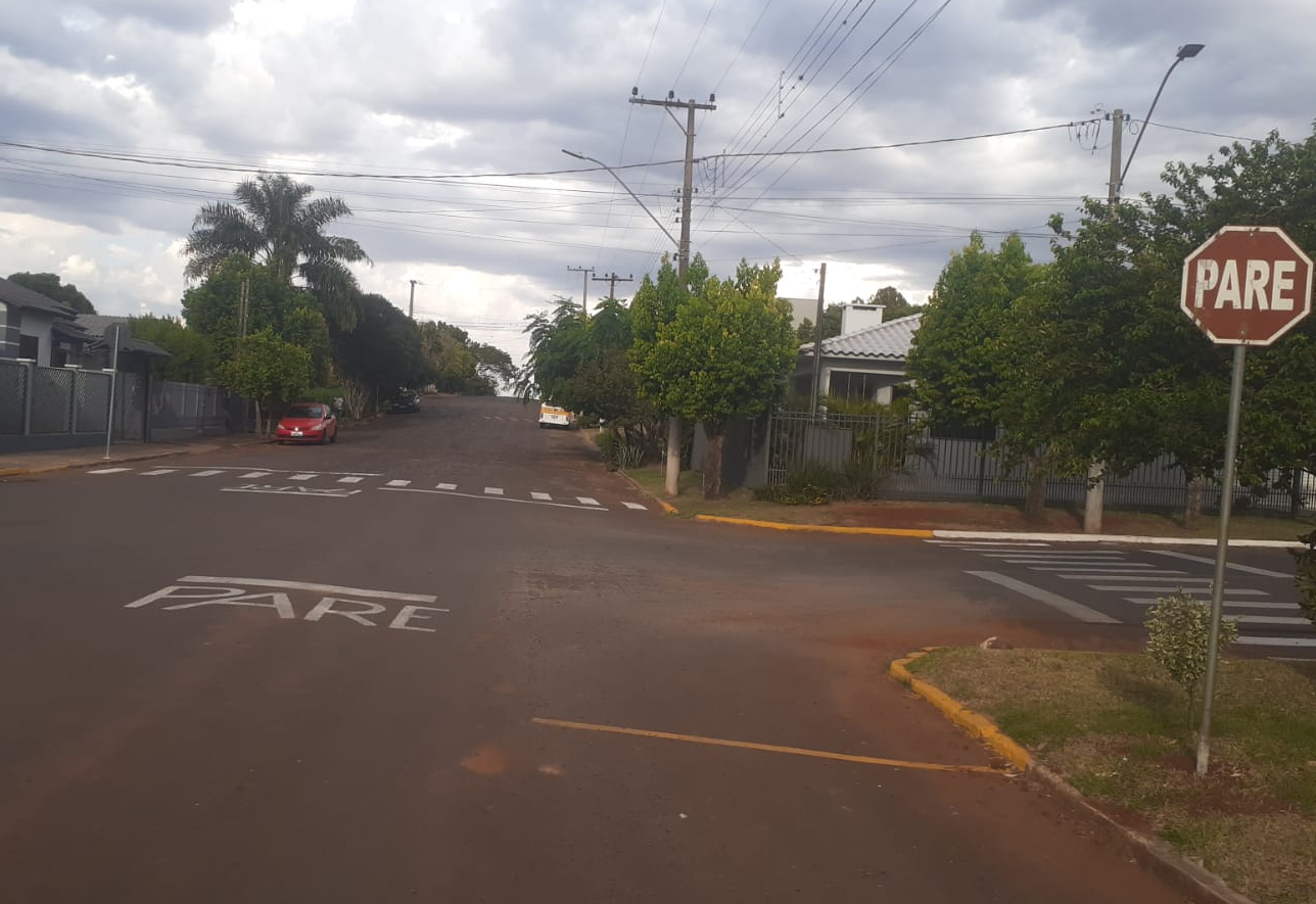 Secretaria de Obras comunica mudança na preferência de via
