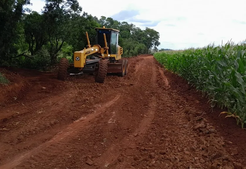 Secretaria de Obras realiza melhorias na Linha Seca 
